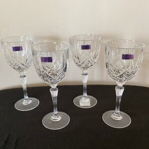 ** NEW **  Marquis by Waterford Set of 4 Markham White Wine Set